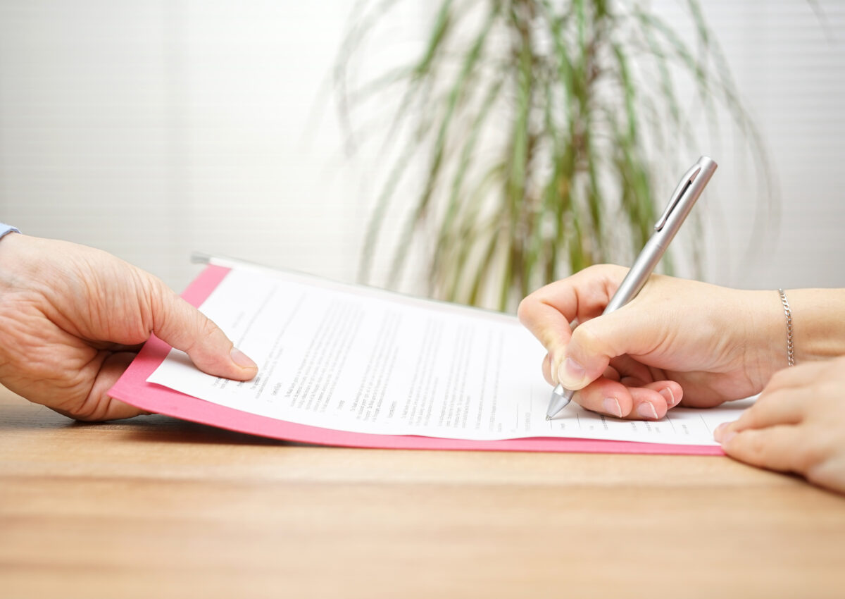 Boss,Gives,Employee,Dismissal,Contract,To,Sign